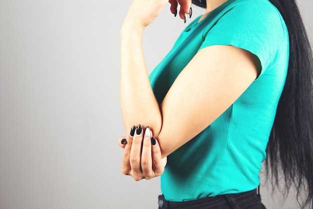 Перегрузка мышц и суставов правой руки: причины и лечение