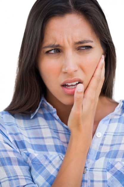 Как снять боль при пульпите зуба домашними методами?