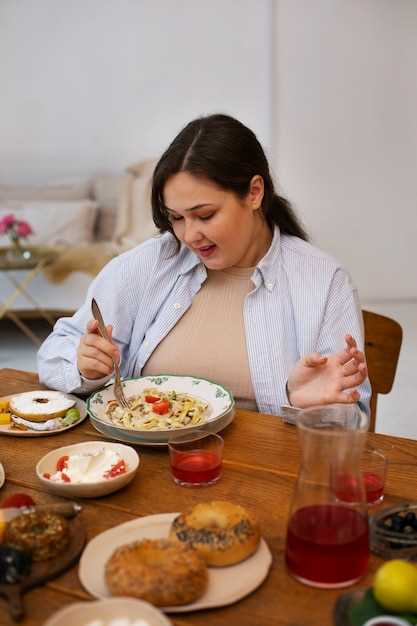Симптомы и причины изменений аппетита в предменструальном периоде
